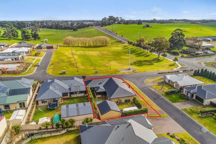 Fifth view of Homely house listing, 2 Mariner Court, Mount Gambier SA 5290