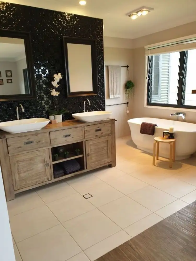 Main view of Homely house listing, 8 Alma court, Villeneuve QLD 4514