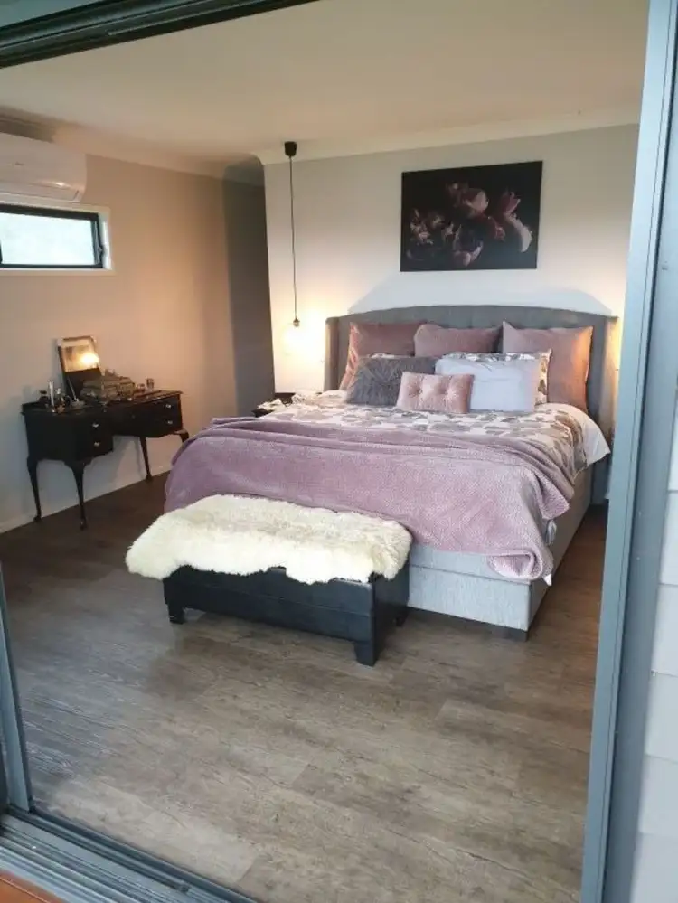 Seventh view of Homely house listing, 8 Alma court, Villeneuve QLD 4514