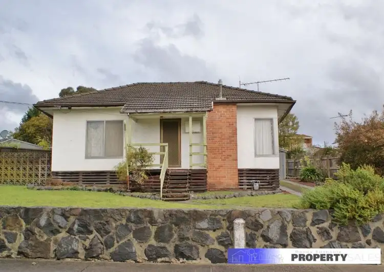 27 Scott Avenue, Moe VIC 3825