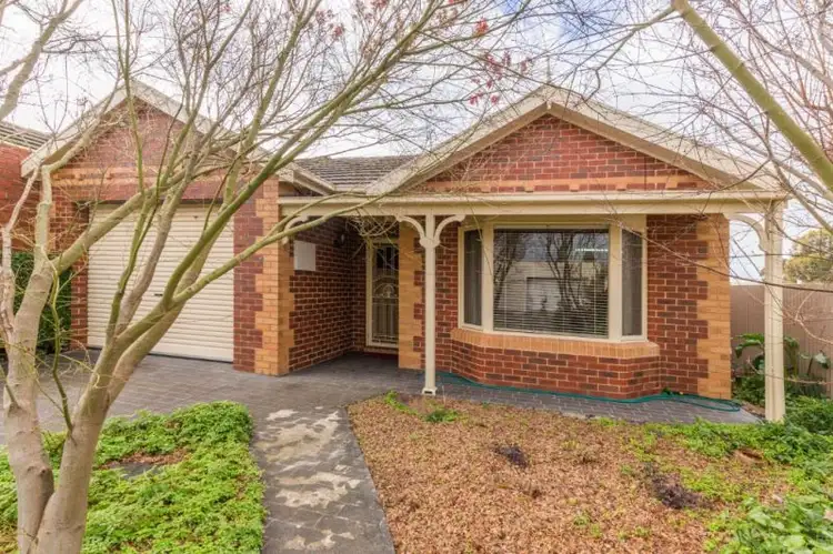8 Ashwin Walk, Horsham VIC 3400