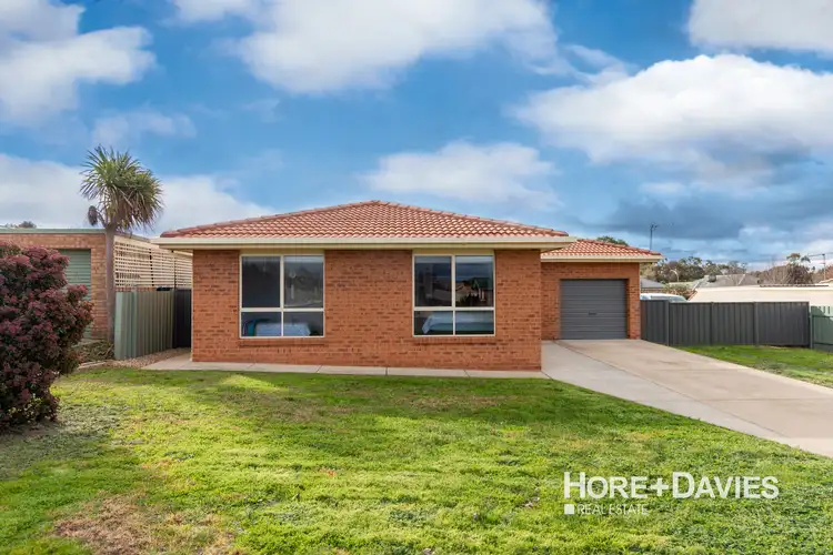 10 Avocet Drive, Estella NSW 2650