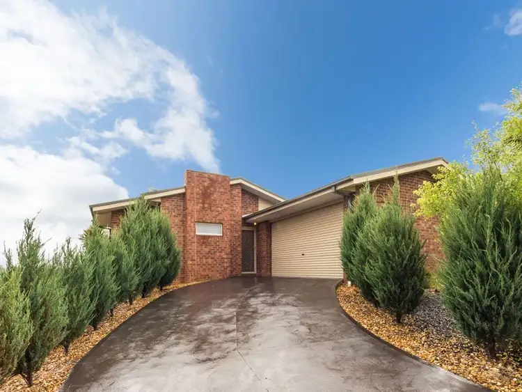 7 Johnsons Place, Pakenham VIC 3810