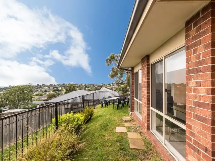 Fifth view of Homely house listing, 7 Johnsons Place, Pakenham VIC 3810