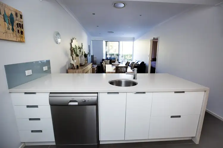 Sixth view of Homely unit listing, 2/76 Pratten Street, Dalby QLD 4405