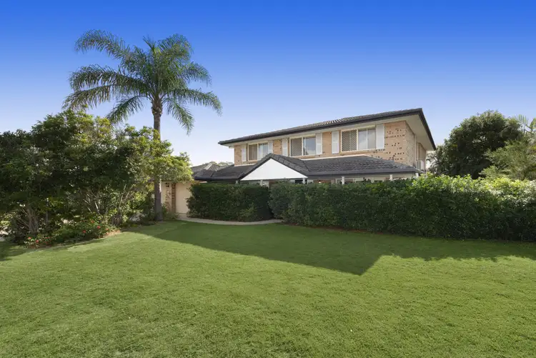 Second view of Homely house listing, 4 Stevenson Court, Carindale QLD 4152
