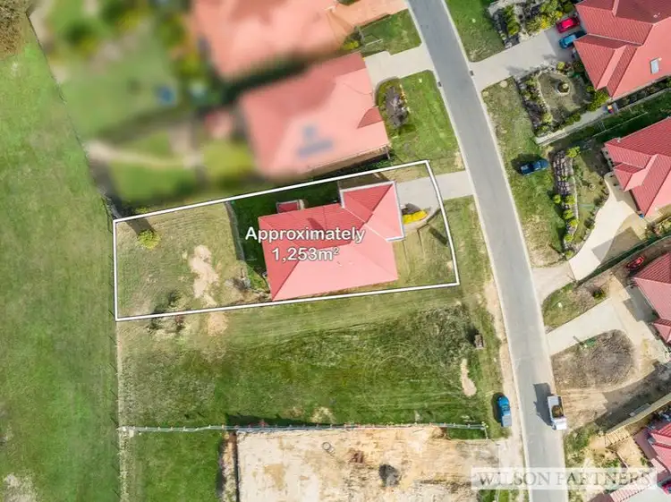 9 Carmelo Court, Hidden Valley VIC 3756