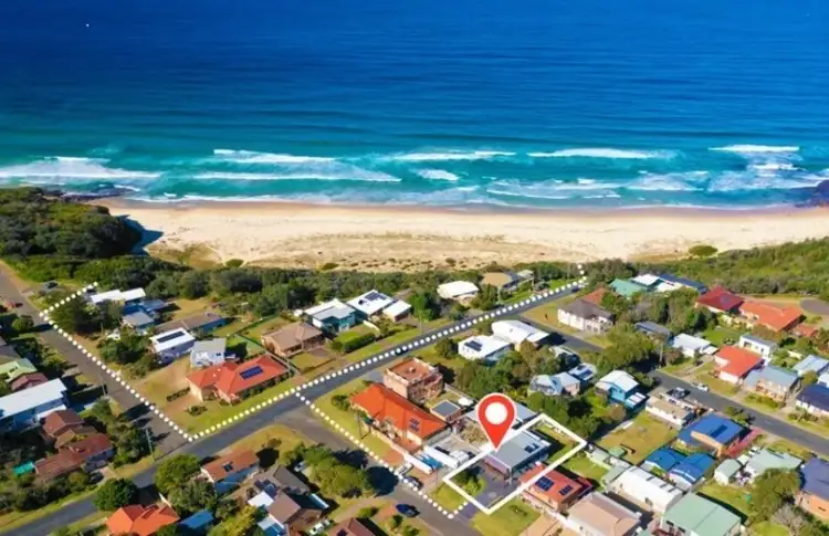 Main view of Homely house listing, 52 Hollywood Avenue, Ulladulla NSW 2539