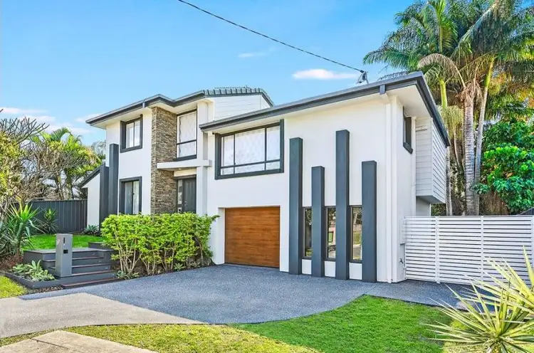 17 Wyndham Avenue, Southport QLD 4215