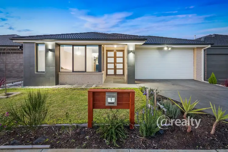 5 Grabke Avenue, Clyde North VIC 3978
