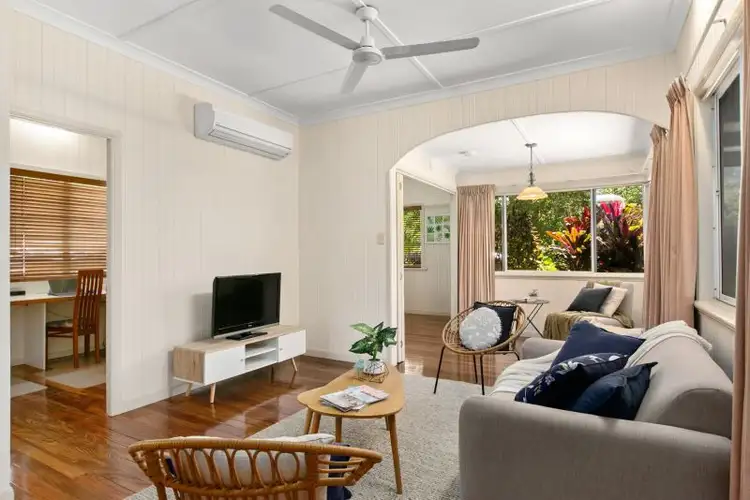 229 Woodward Street, Whitfield QLD 4870
