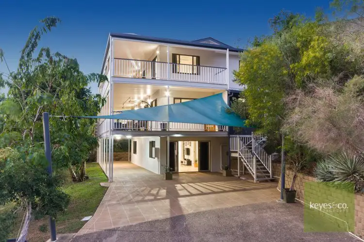 5 Woodlands Court, Castle Hill QLD 4810