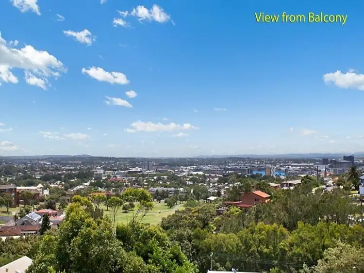 3/18 Memorial Drive, The Hill NSW 2300