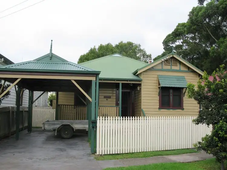 10 Burke Street, New Lambton NSW 2305