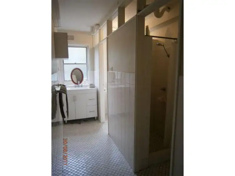 Fourth view of Homely apartment listing, 3/6 Hillview Crescent, The Hill NSW 2300
