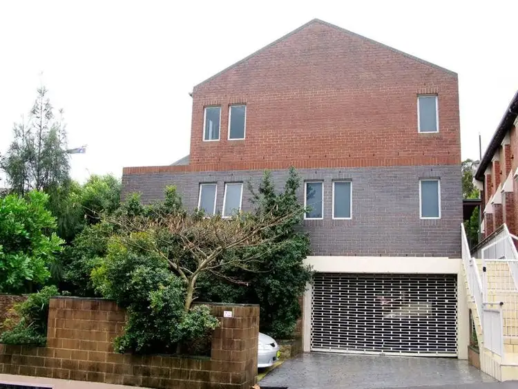 4/126 Tyrrell Street, The Hill NSW 2300