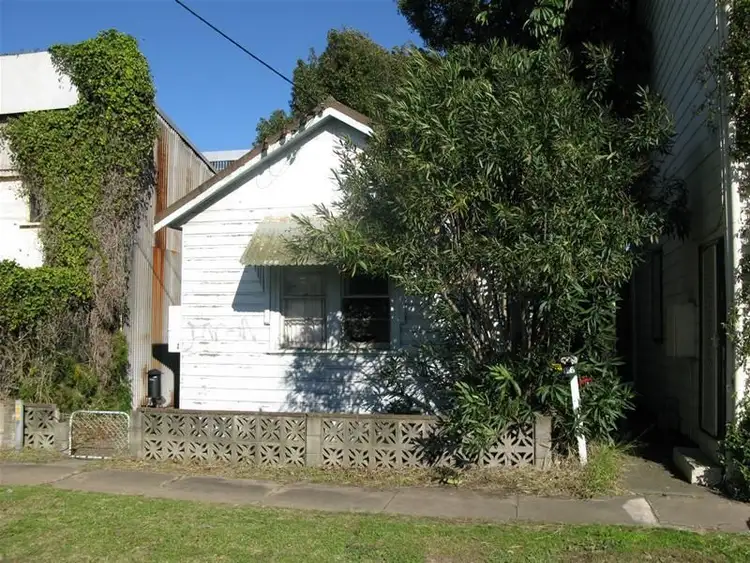 120 Fern Street, Islington NSW 2296