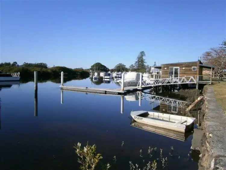 17 Marine Drive, Tea Gardens NSW 2324