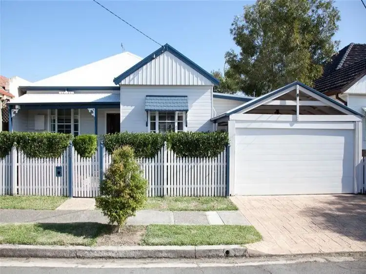 222 Lawson Street, Hamilton South NSW 2303