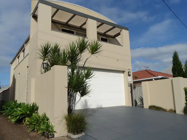 17 Railway Street, Merewether NSW 2291