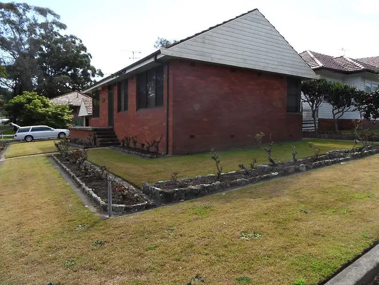 35 Sunset Boulevard, North Lambton NSW 2299