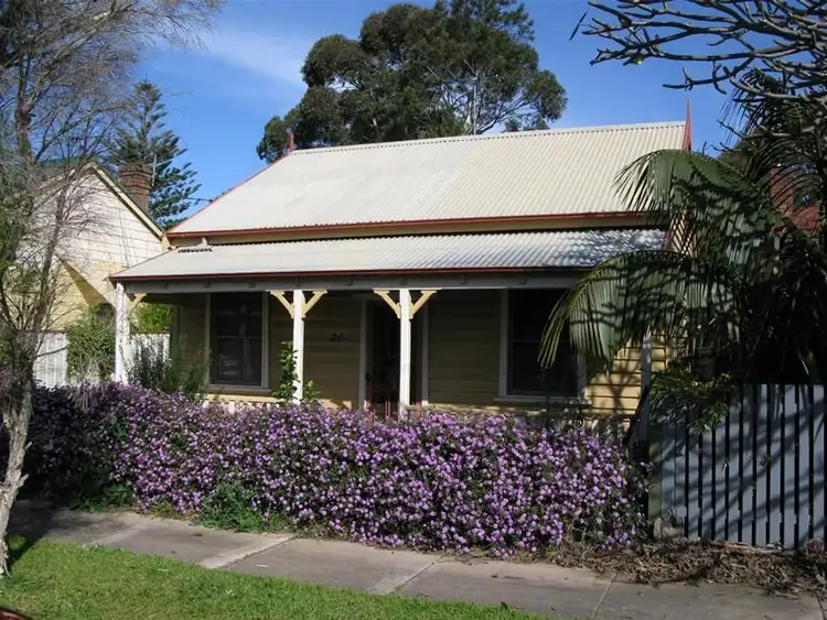 21 McIsaac Street, Tighes Hill NSW 2297