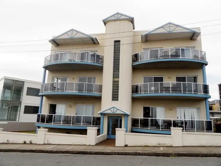 1/106 Memorial Drive, Bar Beach NSW 2300