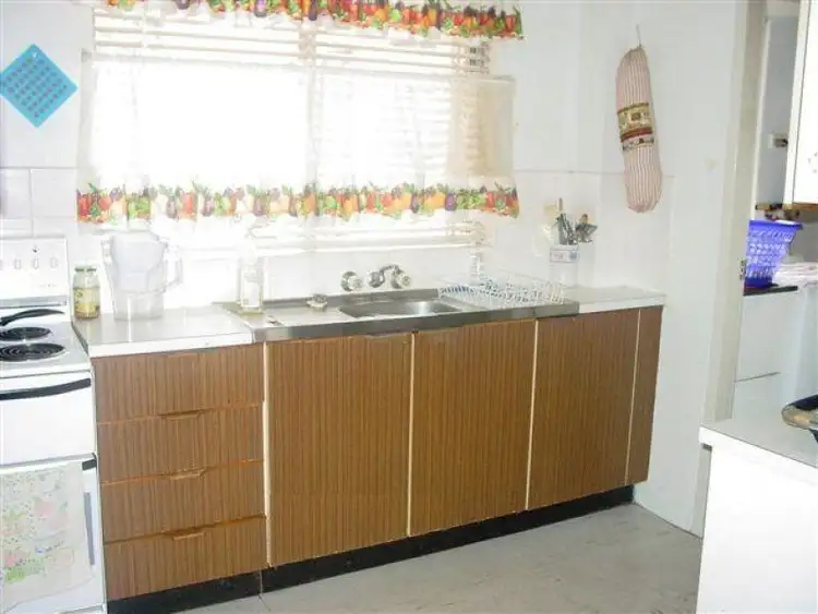 Fifth view of Homely apartment listing, 2/172 Brunker Road, Adamstown NSW 2289