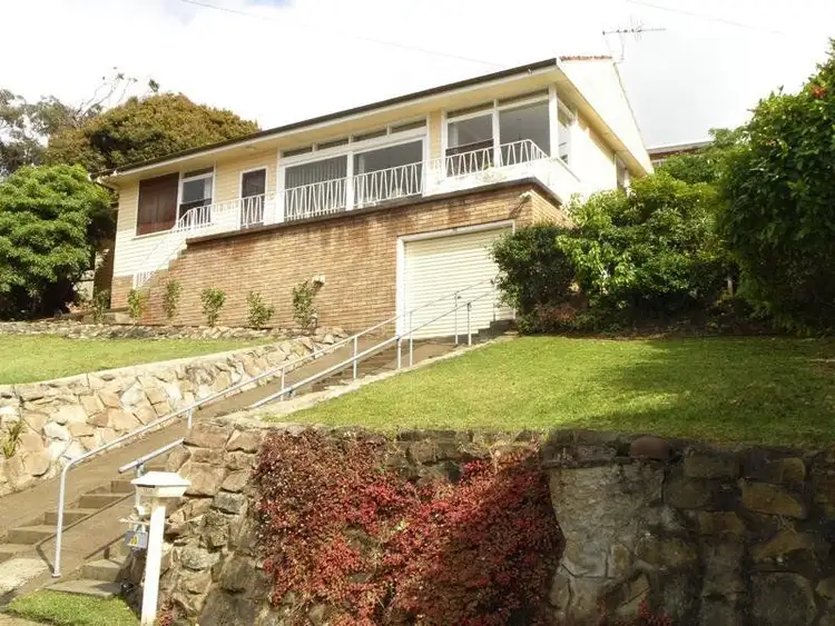 30 Kempster Road, Merewether NSW 2291