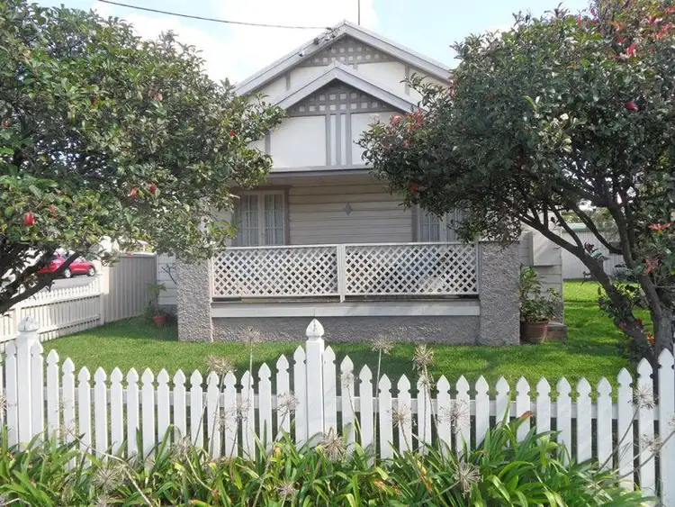 1 Lorna Street, Waratah NSW 2298