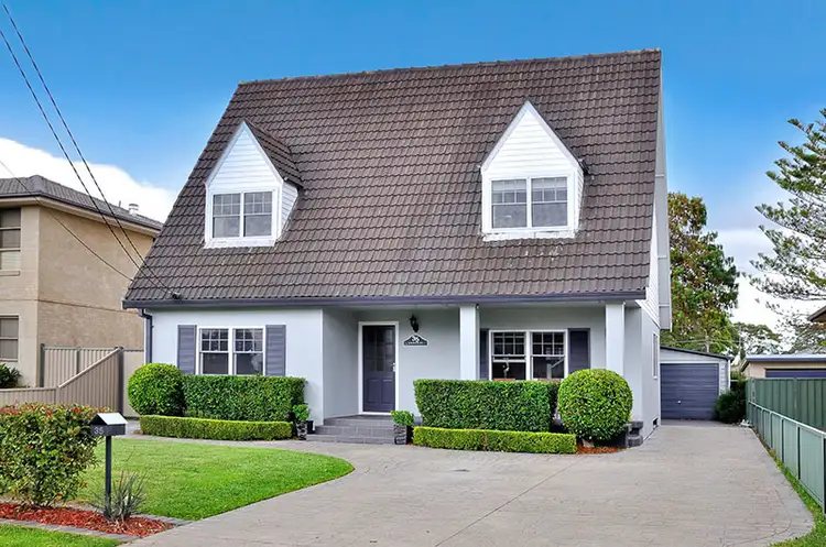 35 Parklands Avenue, Heathcote NSW 2233