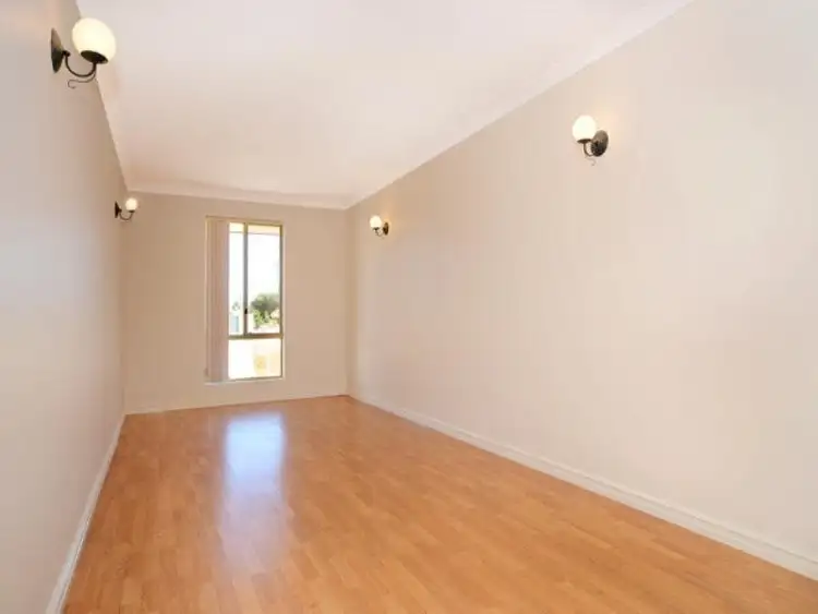 Seventh view of Homely house listing, 10 King Edward Drive, Heathridge WA 6027