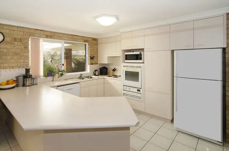 Second view of Homely house listing, 27 Sandpiper Cove, Broadwater WA 6280