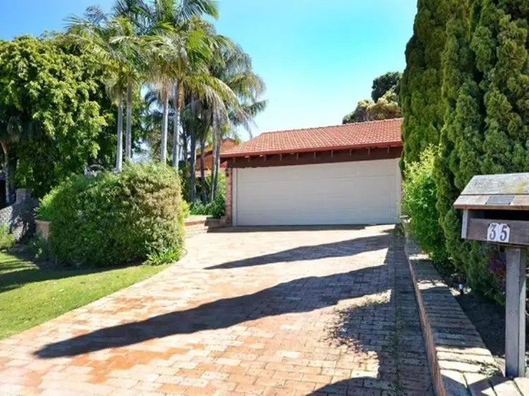 Second view of Homely house listing, 35 Karo Place, Duncraig WA 6023