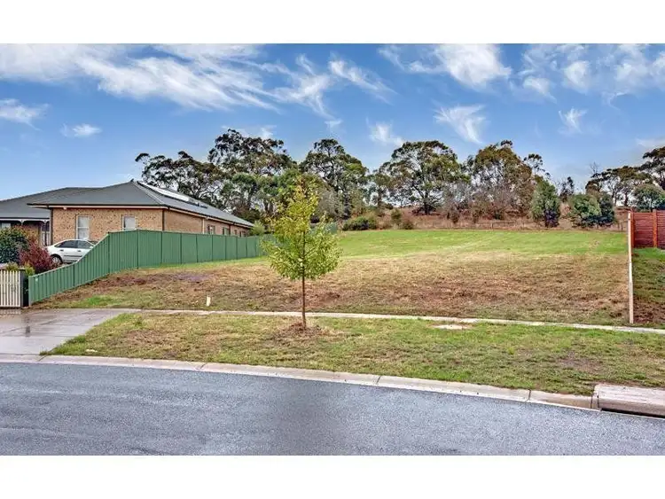 13 Sports Avenue, Kilmore VIC 3764