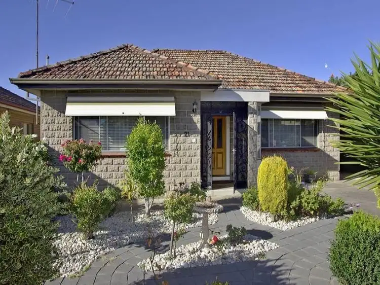 21 Clarendon Street, Newtown VIC 3220