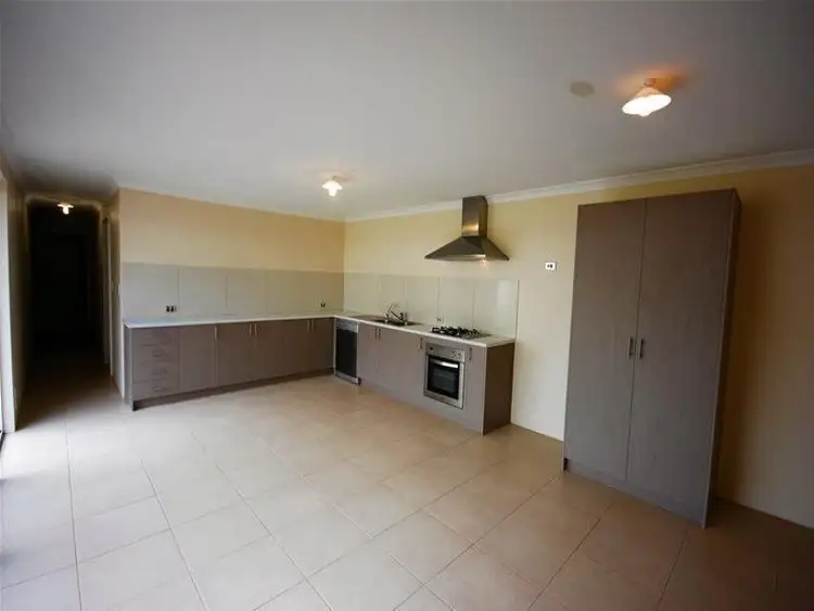 Fifth view of Homely house listing, 2/16 Milkman Avenue, Broadwater WA 6280