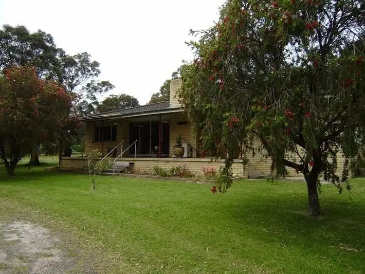 Fourth view of Homely house listing, 25 Gardners, Falls Creek NSW 2540