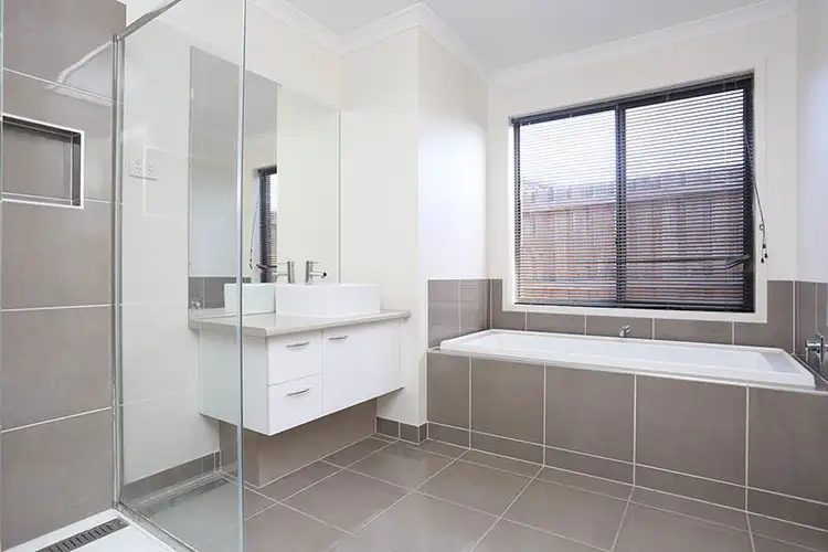 Sixth view of Homely house listing, 7 Tannin Way, Waurn Ponds VIC 3216