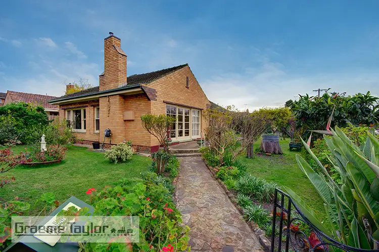 392 Aberdeen Street, Newtown VIC 3220