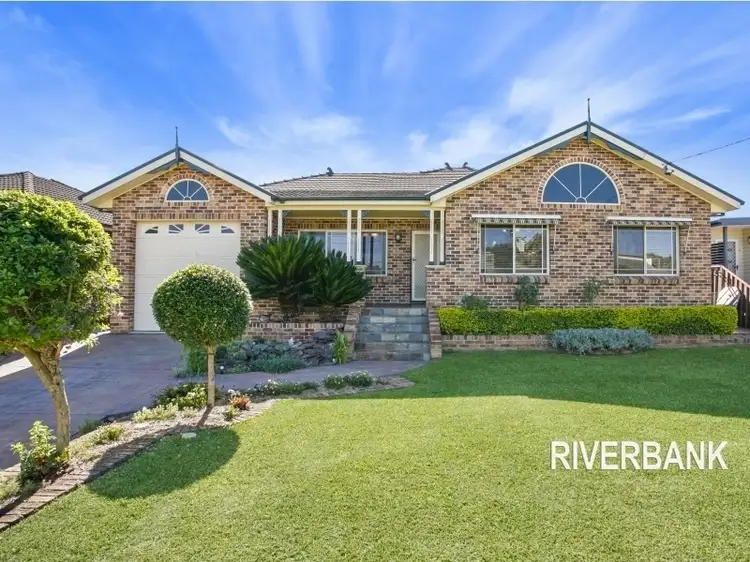 6 Hanbury St, Greystanes NSW 2145