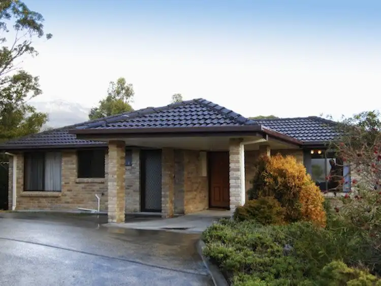 2/18 Bentley Road, Lenah Valley TAS 7008
