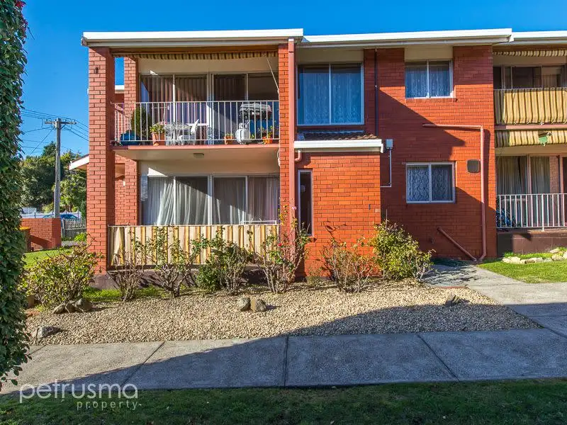 Main view of Homely unit listing, 1/5 Nietta Road, Lindisfarne TAS 7015
