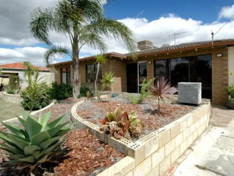 Second view of Homely house listing, 8 Isdell Place, Gosnells WA 6110