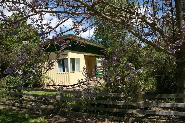 316 Great Alpine Road, Bright VIC 3741