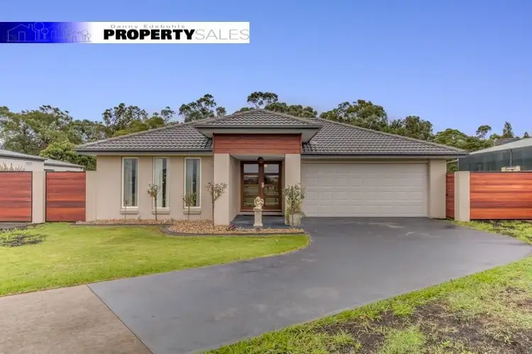 8 Montane Boulevard, Newborough VIC 3825
