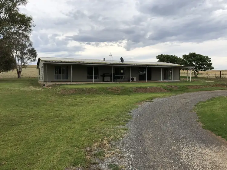 131 Livermores Lane, Manildra NSW 2865