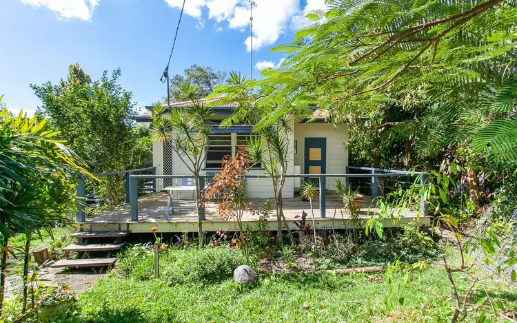 13 Pines Avenue, Cooroibah QLD 4565