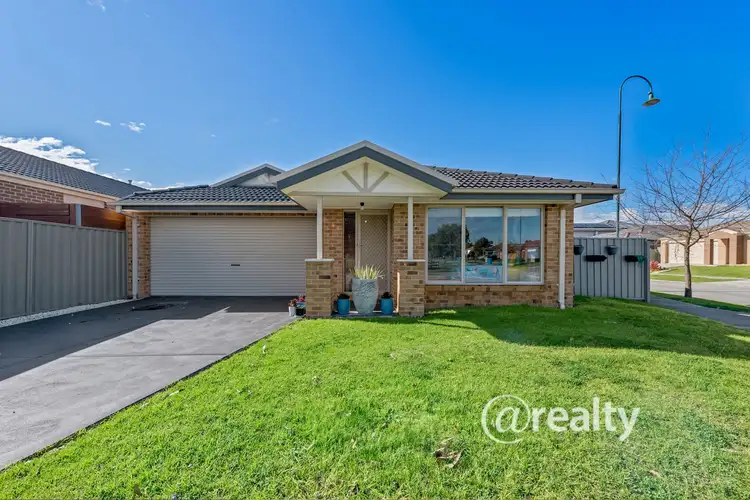 43 Ardent Crescent, Cranbourne East VIC 3977