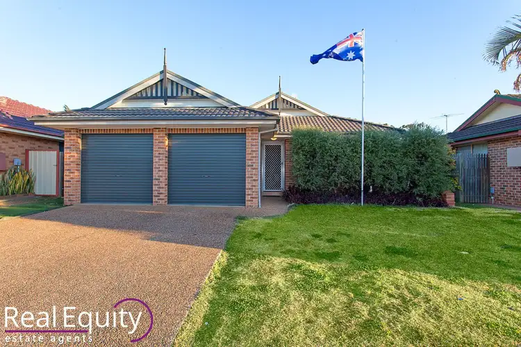 16 Ellesmere Court, Wattle Grove NSW 2173